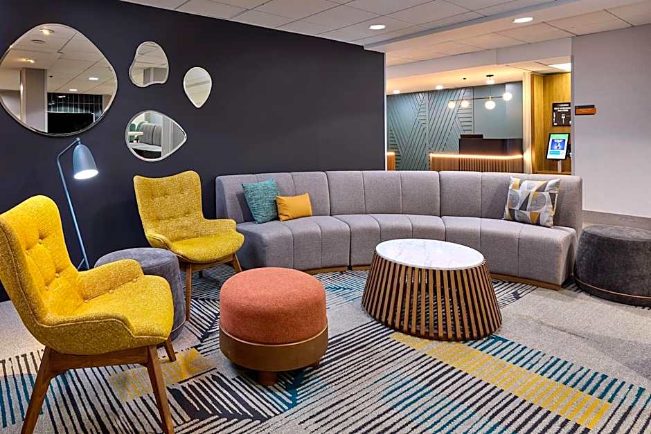 La Quinta Inn & Suites by Wyndham Thousand Oaks Newbury Park
