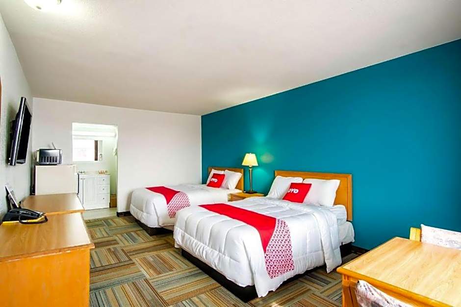 OYO Hotel Hutchinson West 4th Ave
