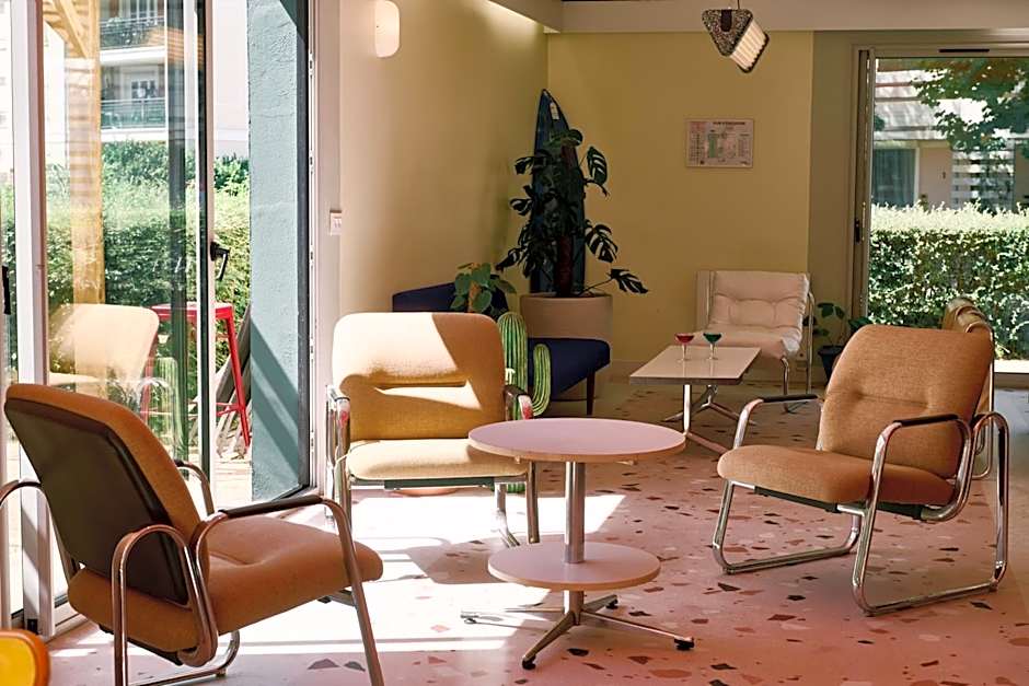 Greet Hotel Versailles - Voisins Le Bretonneux