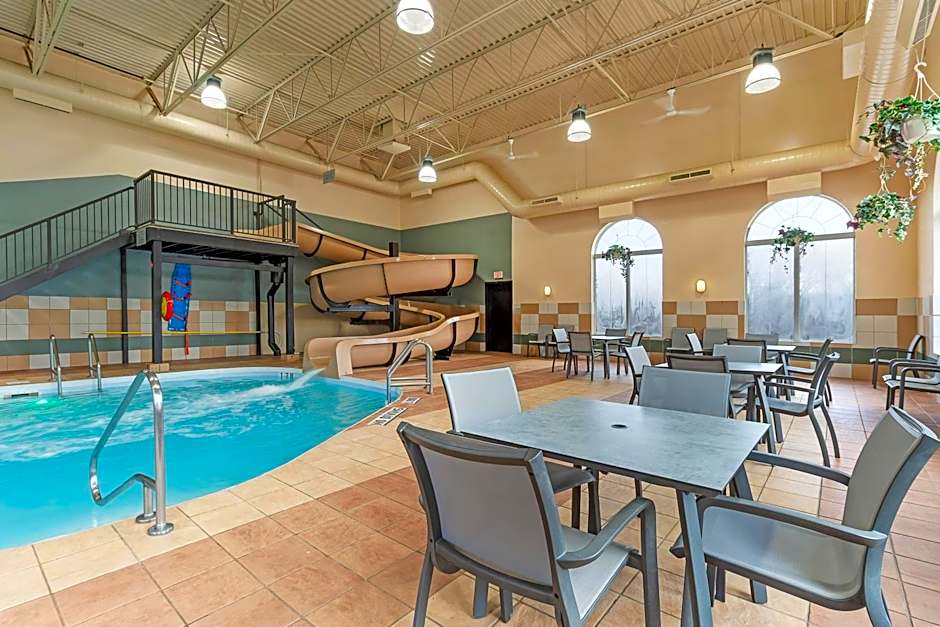 Best Western Plus Pembina Inn & Suites