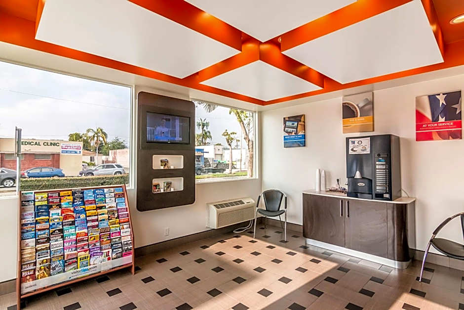 Motel 6 Bell Gardens