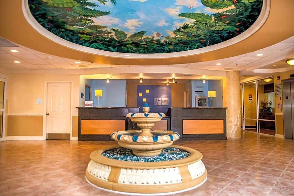 Holiday Inn Express Hotel & Suites Cocoa Beach By IHG