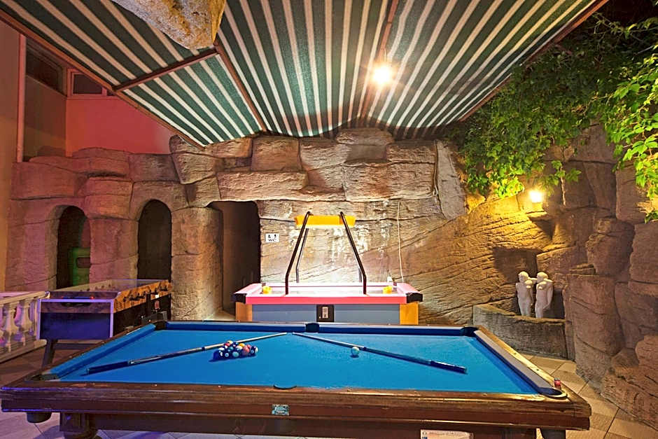 Selen Hotel