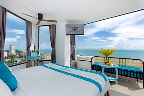 Suite with Ocean Front View
