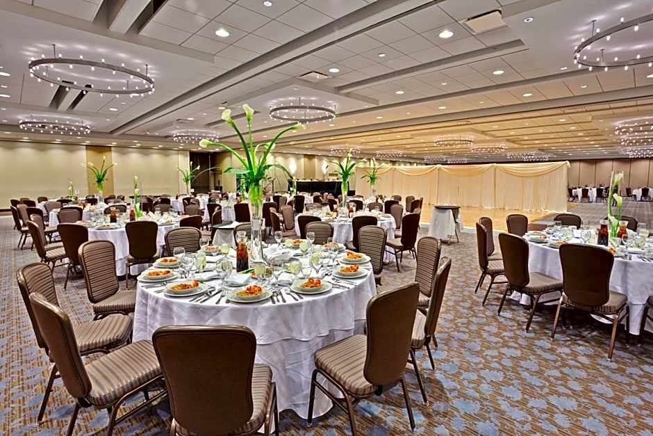Crowne Plaza Chicago OHare Hotel & Conference Center By IHG