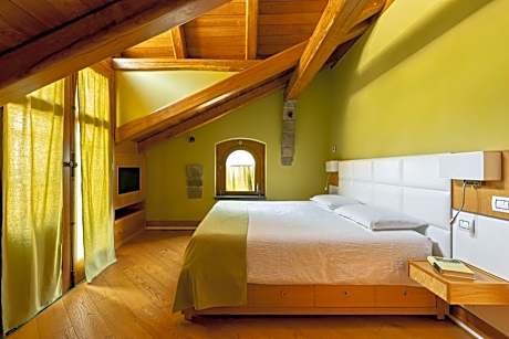 King Room with Mountain View
