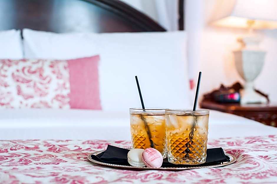 Pendray Inn and Tea House