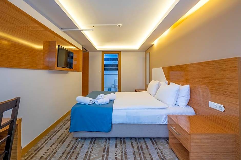 Bulvar Hotel