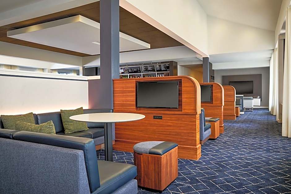 Courtyard by Marriott Kansas City Overland Park/Metcalf, South of College Boulevard