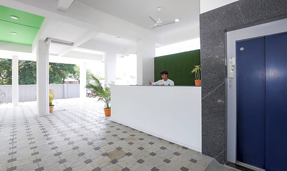 Treebo Sapphire Studio