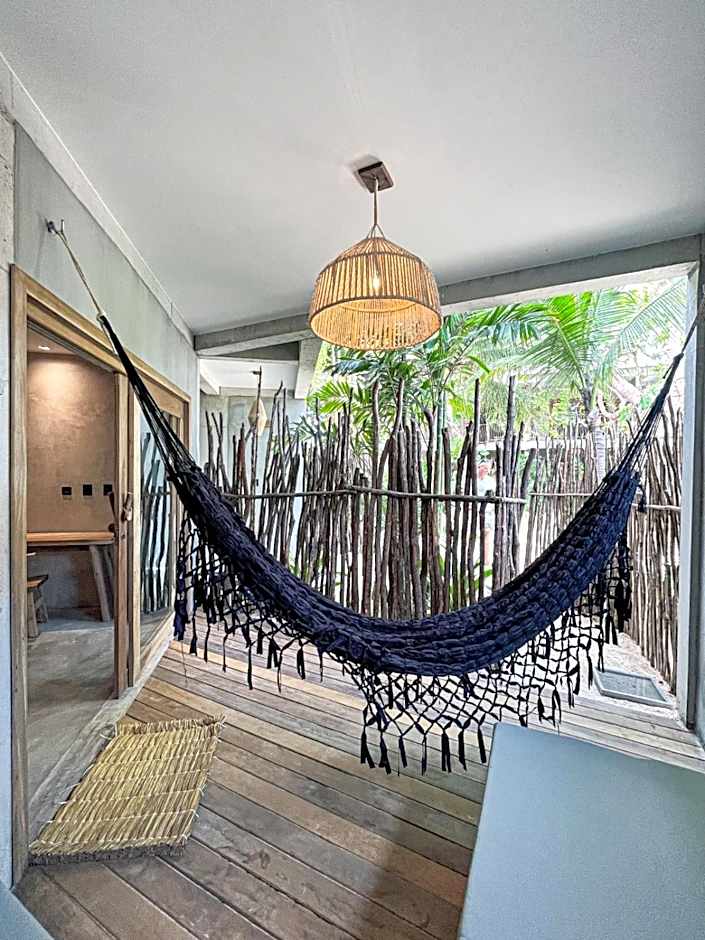 Foto 1 dari 11 — 1 King Bed Suite, Balcony