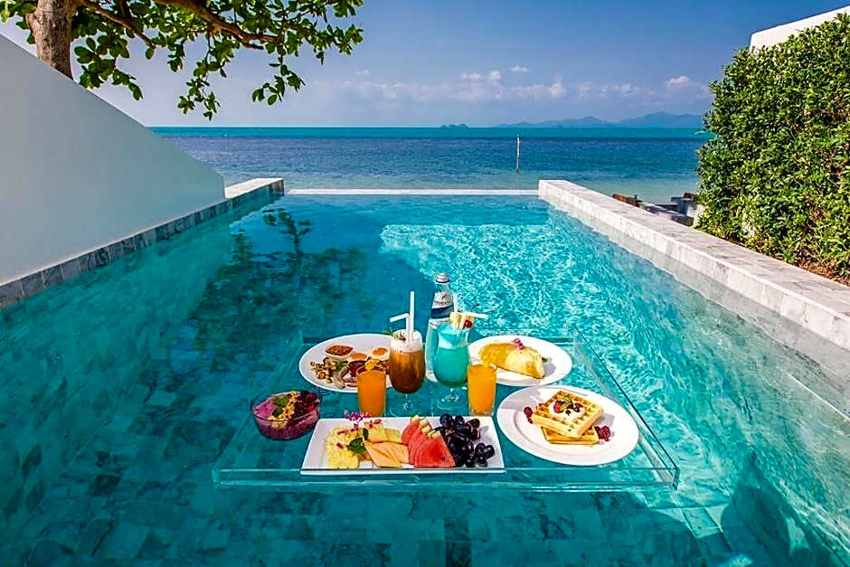 White Whale Beachfront Pool Villa