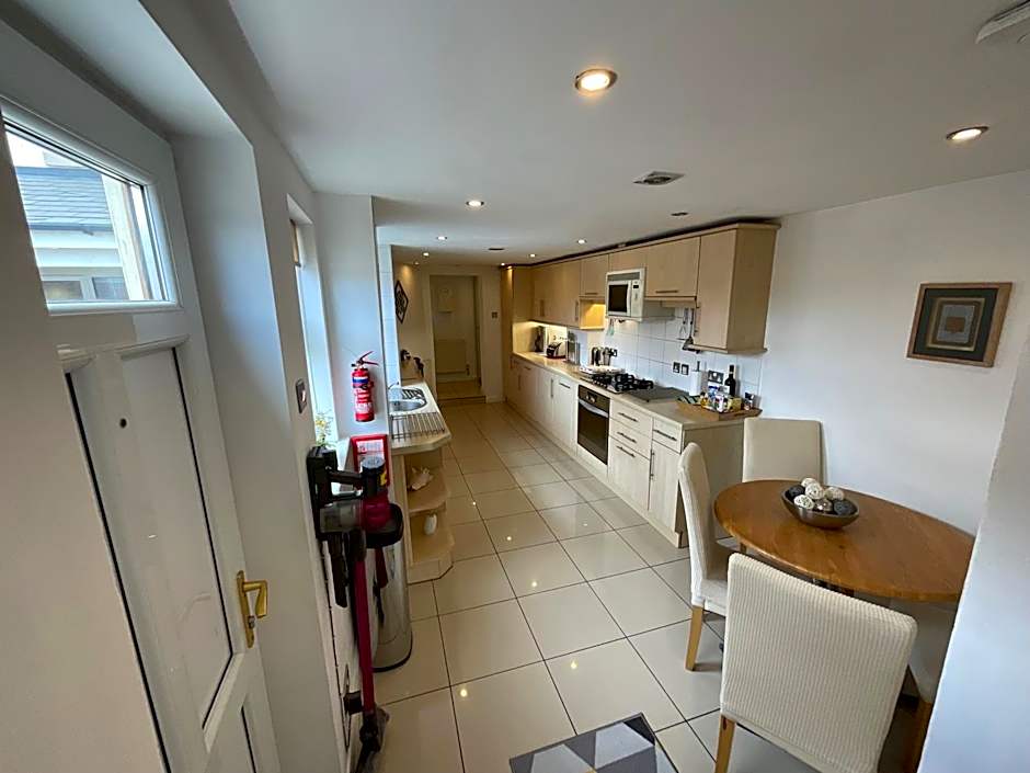 Earle House Serviced Apartments