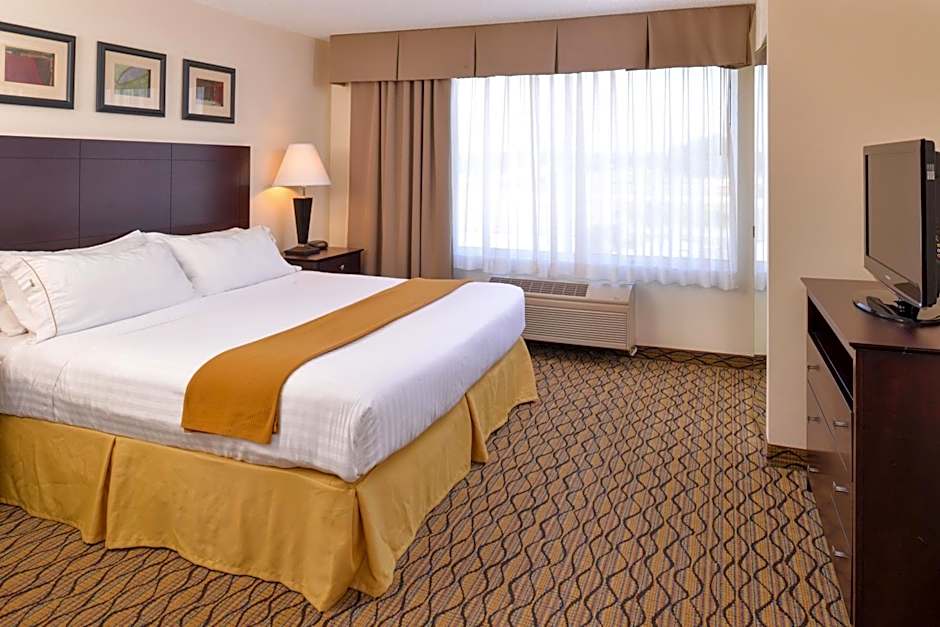 Holiday Inn Express & Suites St. Croix Valley By IHG
