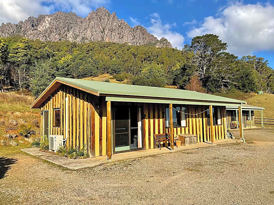 Silver Ridge Retreat