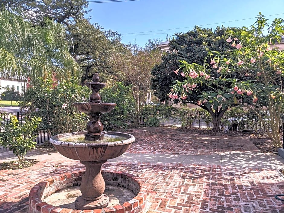 The Esplanade Guesthouse Mansion