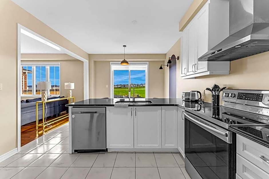 Spacious Family Getaway Near Nature & Dining