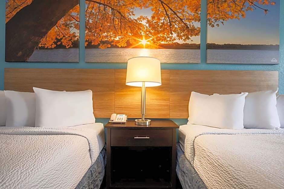 Days Inn by Wyndham Perrysburg/Toledo