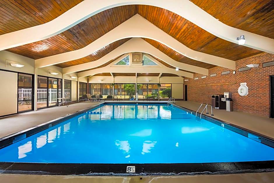 Best Western Prairie Inn & Conference Center