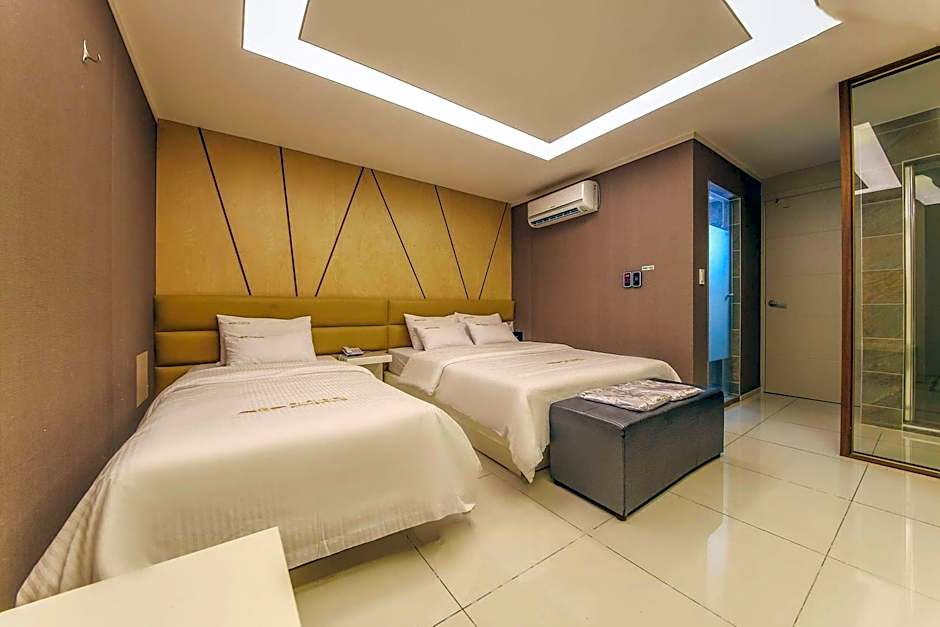 Richi Hotel