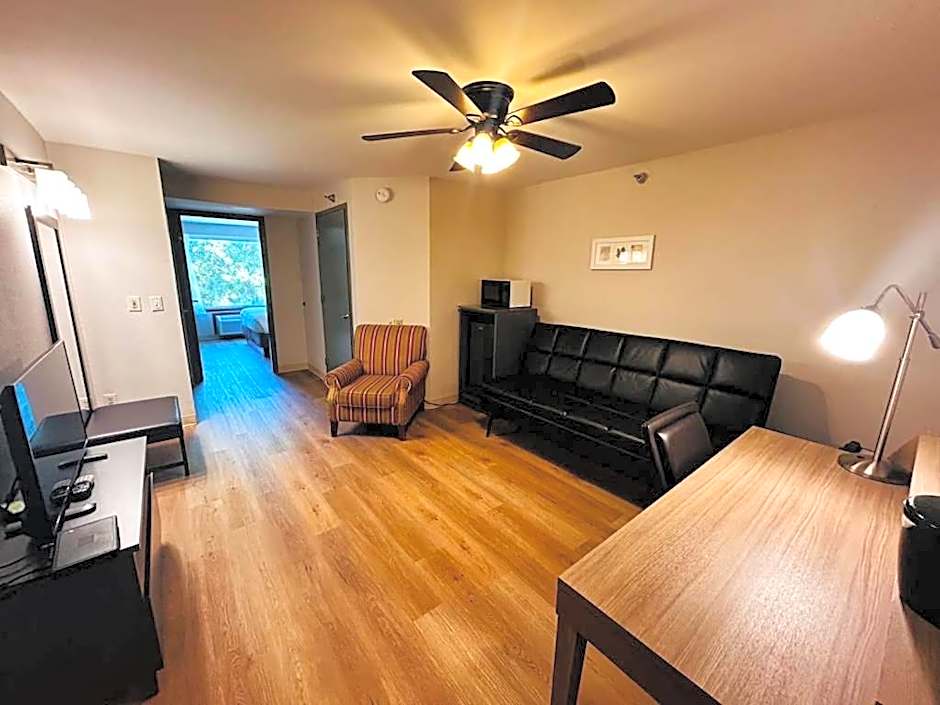 Radiant Inn & Suites