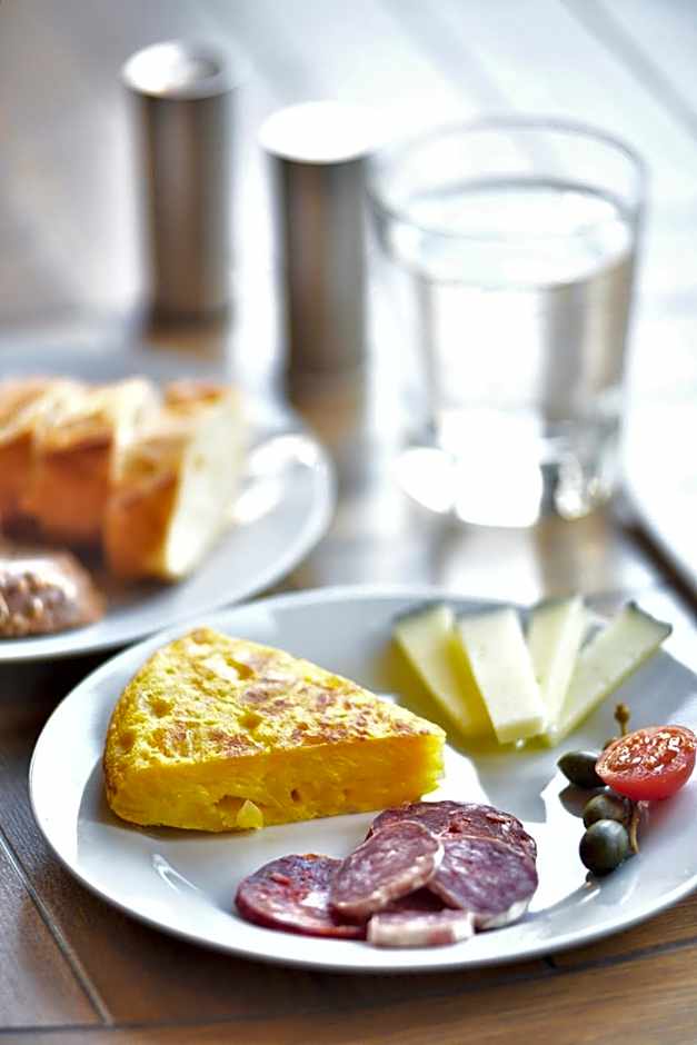 Mihlton Barcelona Boutique B&B