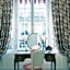 Le Bristol Paris, Oetker Hotels