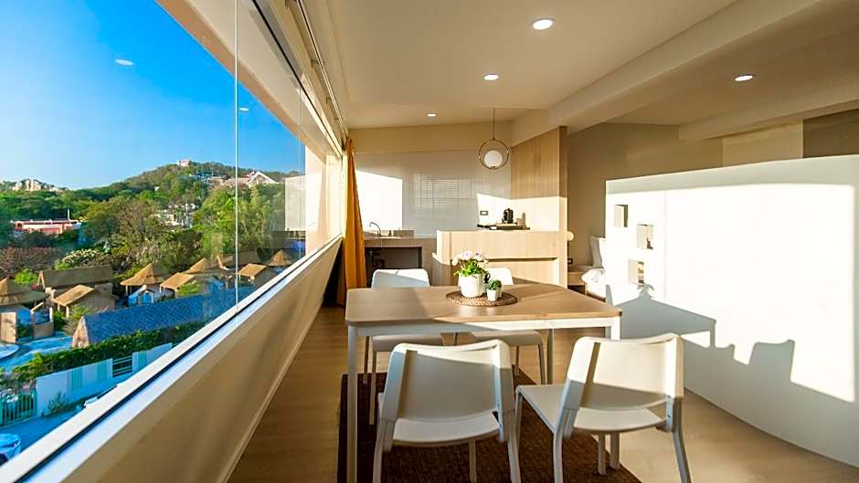 Bangsaen Villa Hotel