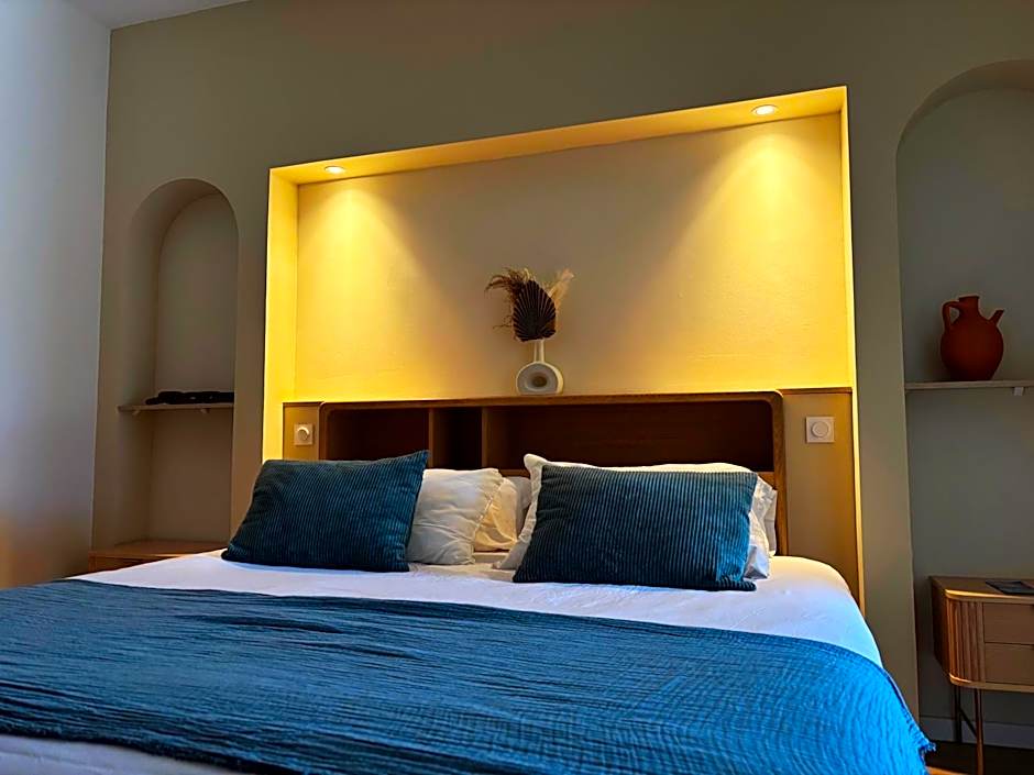 Photo 1 of 21 of Triple Room