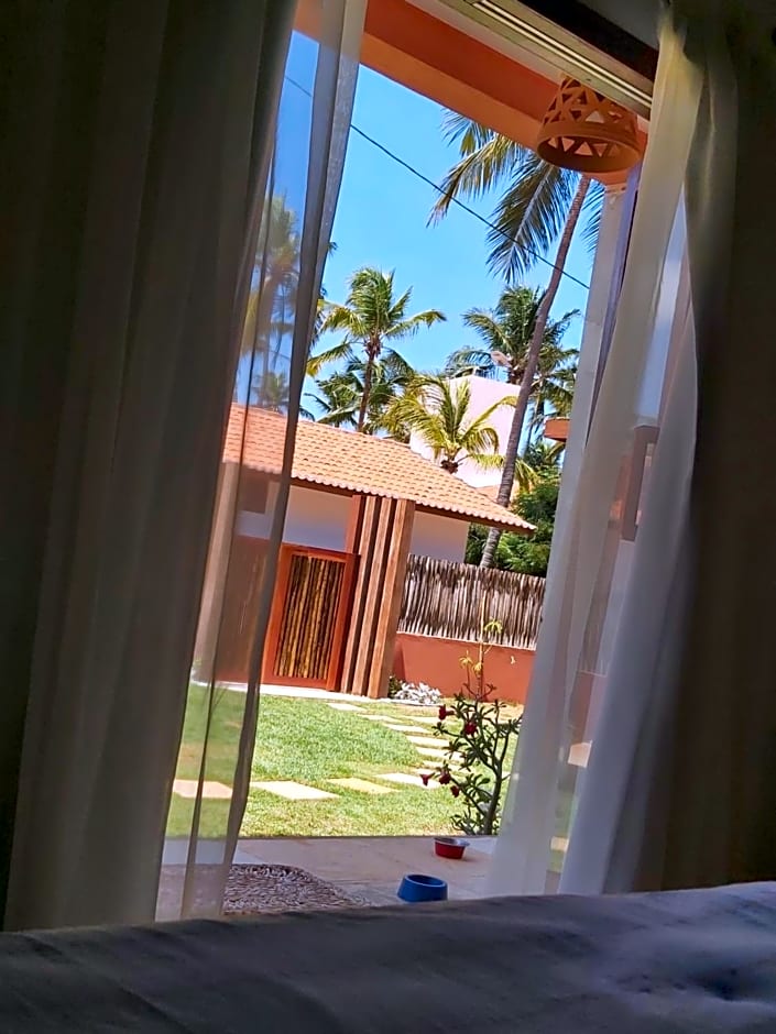 Pousada Flor de Lena- suíte Lírio -Icaraizinho