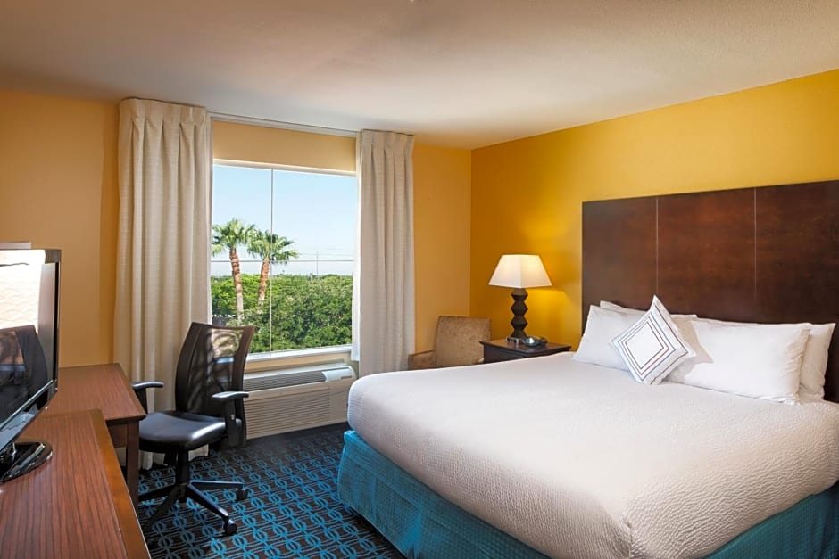 Fairfield Inn & Suites by Marriott Houston Intercontinental Airport