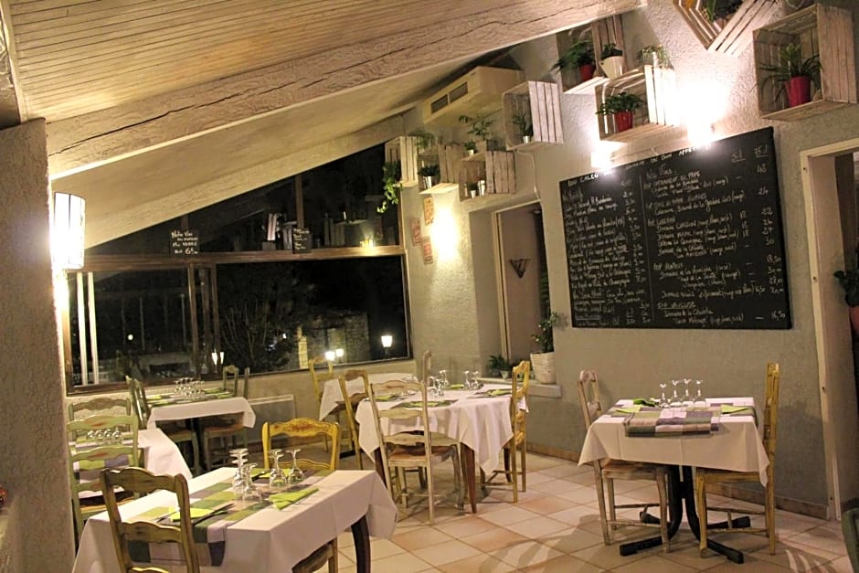 Hôtel Lou Caleù restaurant le Rocher des Abeilles