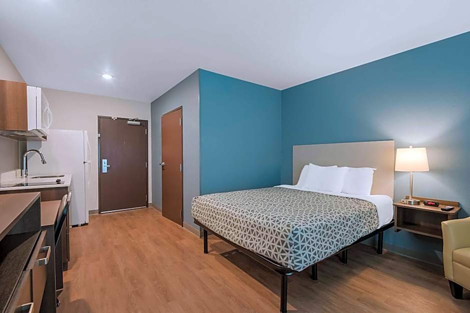 WoodSpring Suites Bellflower - Los Angeles