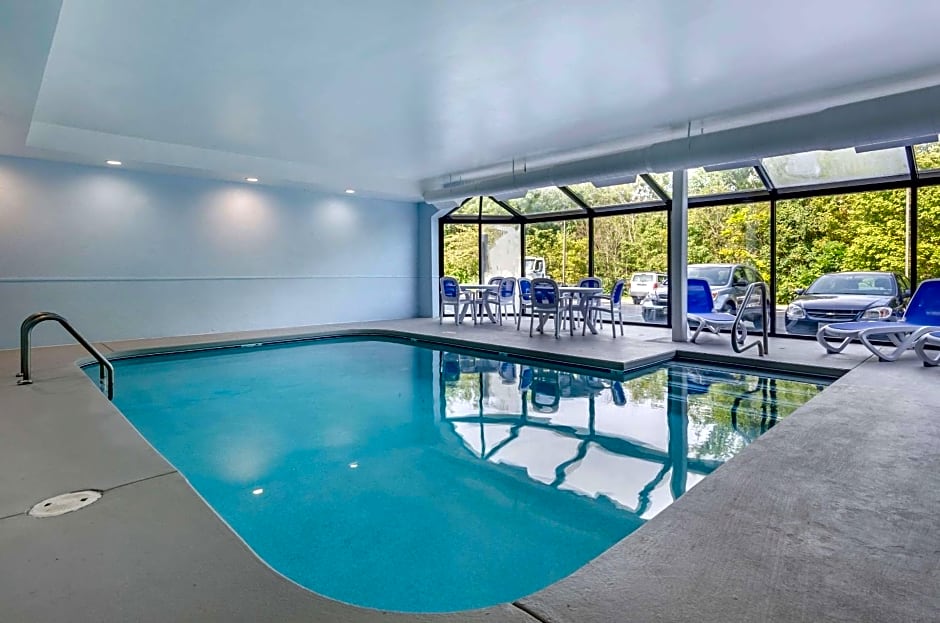 Comfort Inn & Suites Troutville - Roanoke North / Daleville