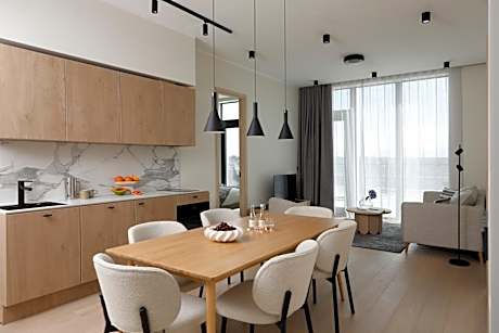 Signature Penthouse with Kitchen - 2 Bedroom - Roof Terrace