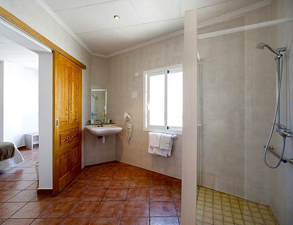 Hostal Adelino