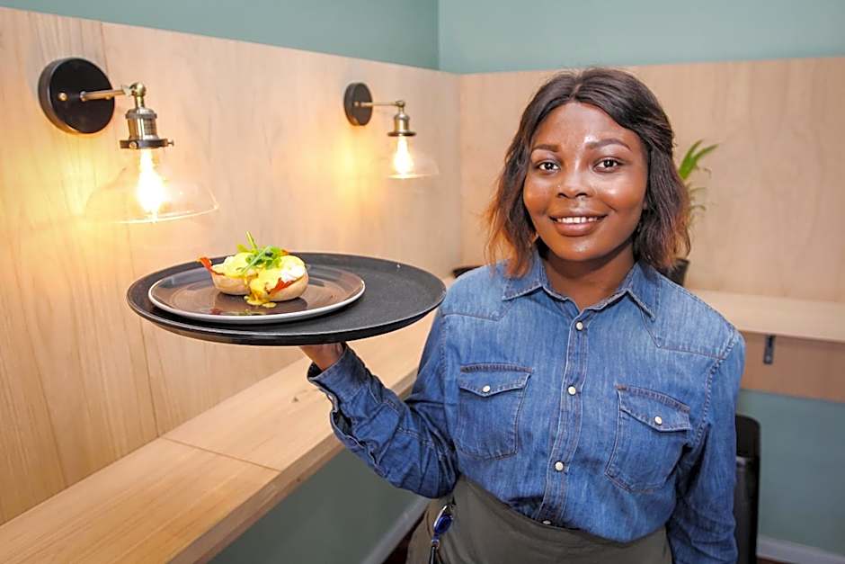 New National Hotel and Conference