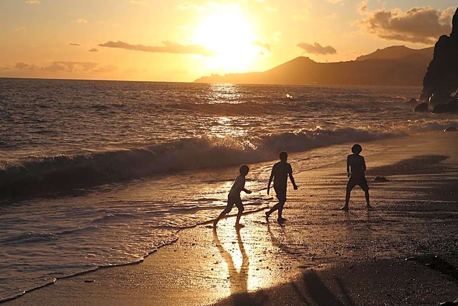 Canico Bay Apartments