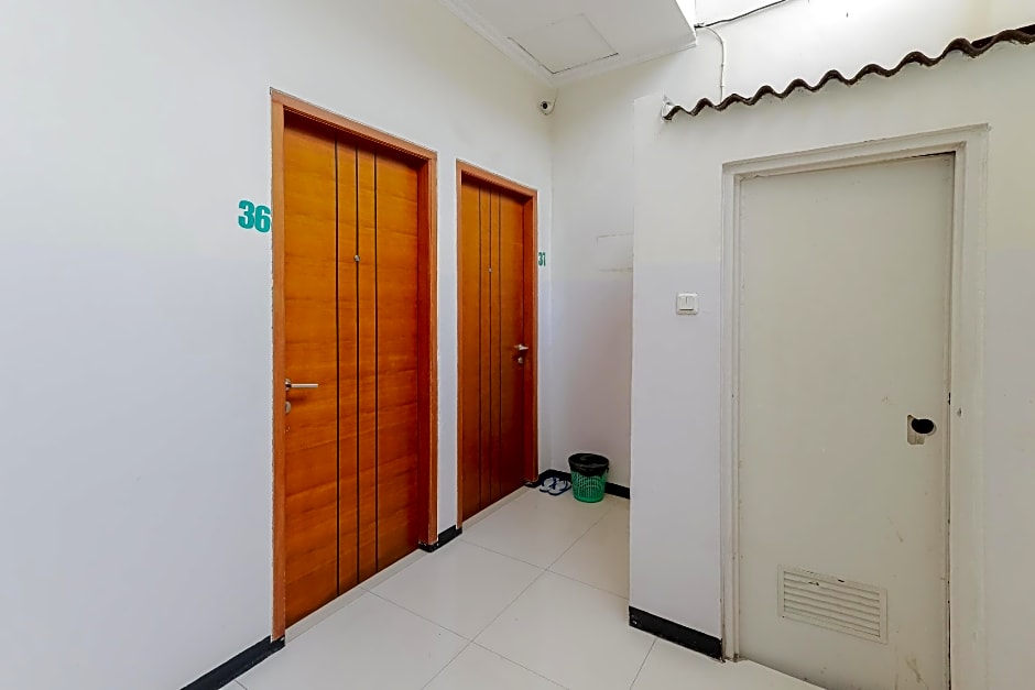 KoolKost near Tunjungan Plaza