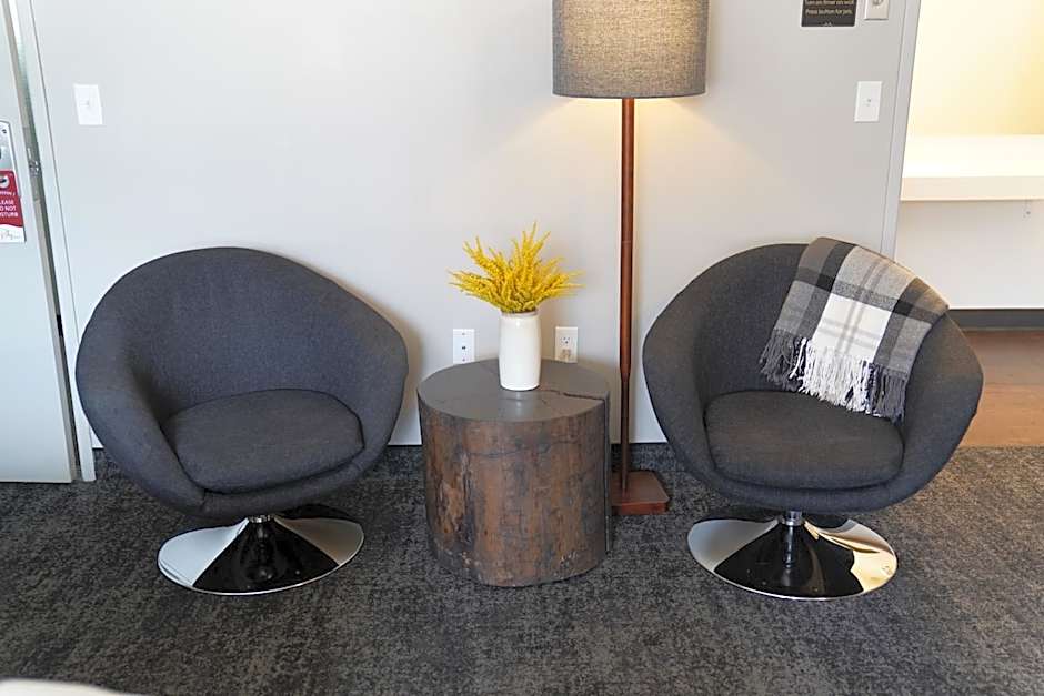 Hotel Ruby Sandpoint