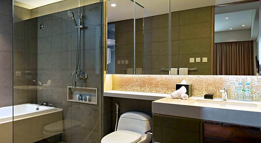 Oakwood Hotel & Residence Surabaya