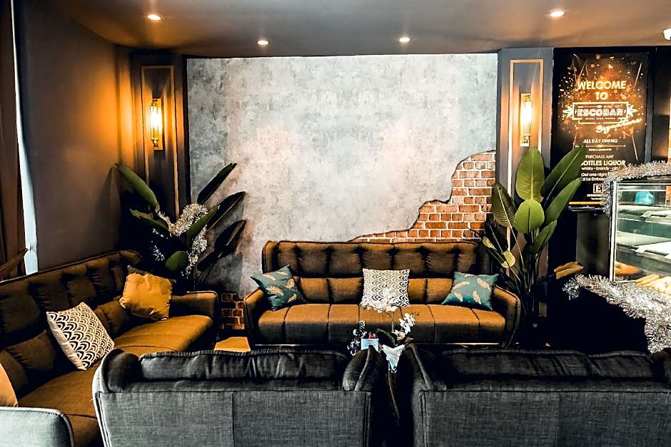Le Embassy Hotel Georgetown