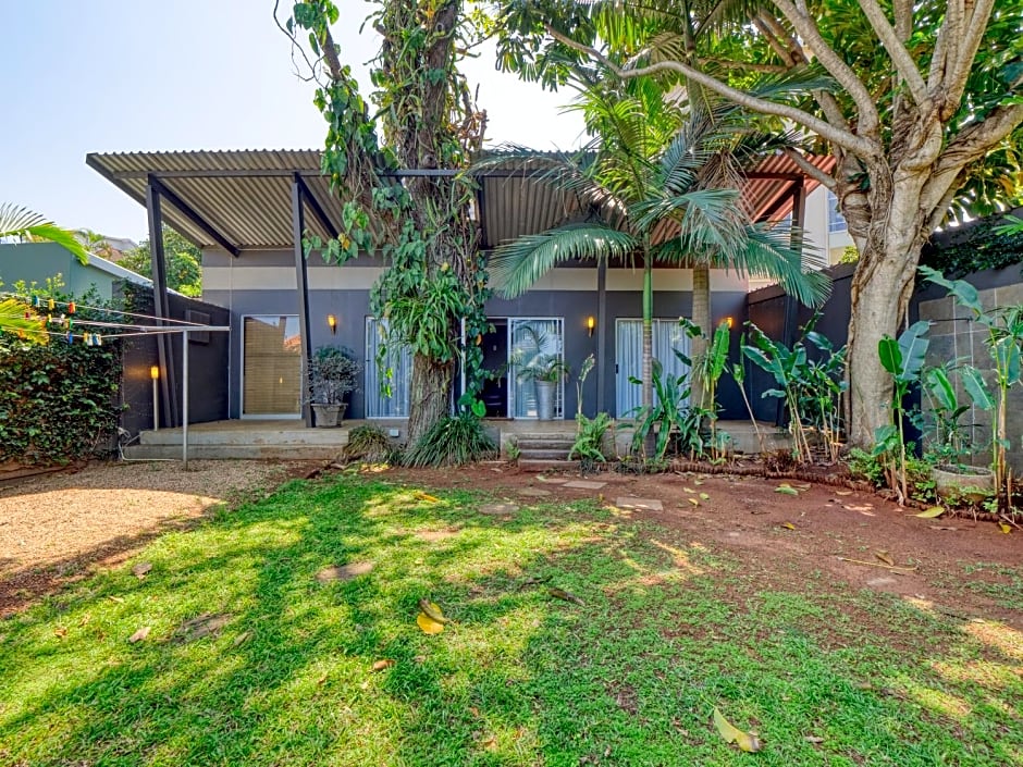 Private Studio flatlet, Uncapped Wifi, Netflix,Full DSTV