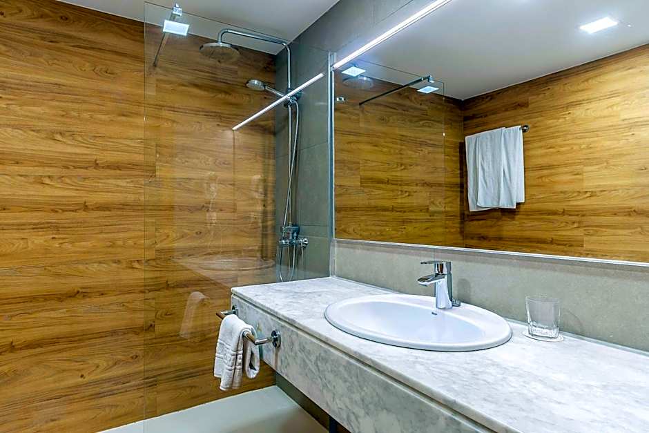 Aparthotel Bertran