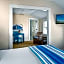 East Wind Inn & Suites
