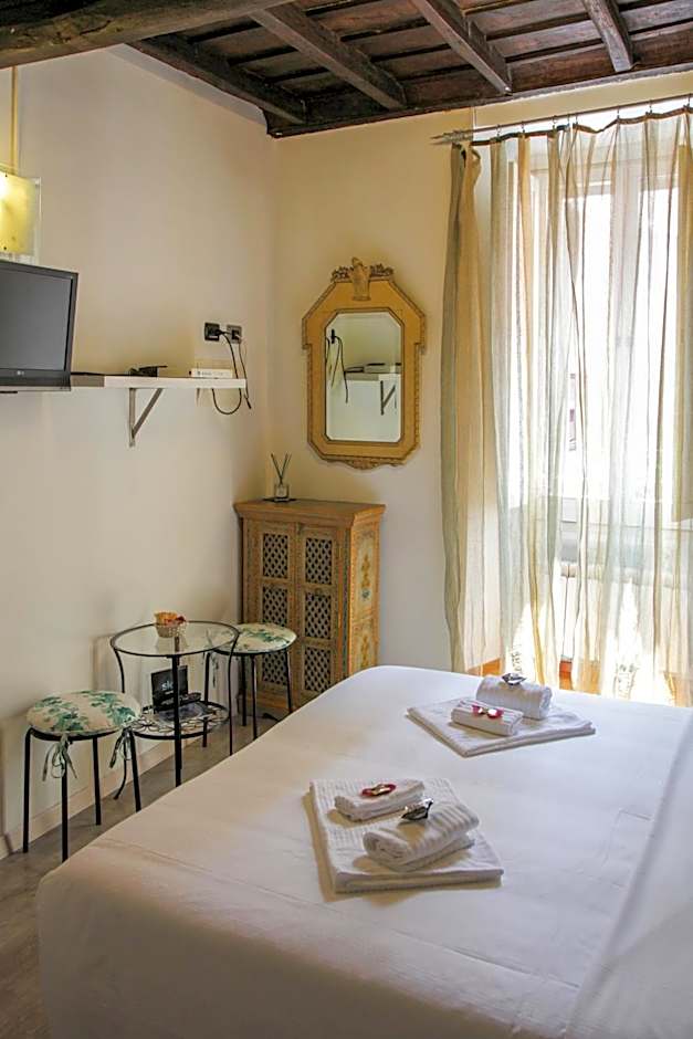 Navona First Rooms