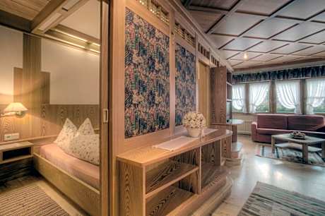 Two-Bedroom Apartment Ground Floor (5 Adults)