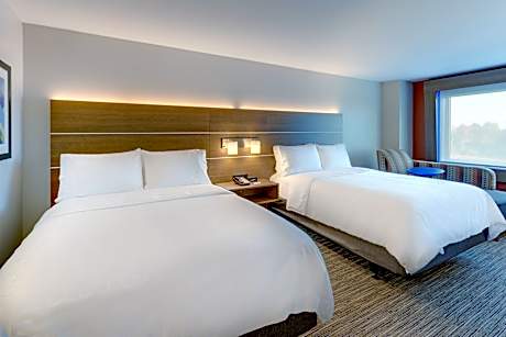 2 Queen Standard Mobility Accessible Tub