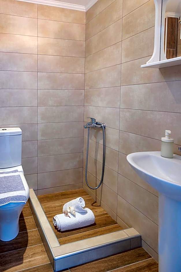 Roditsa Patritsia Apartments