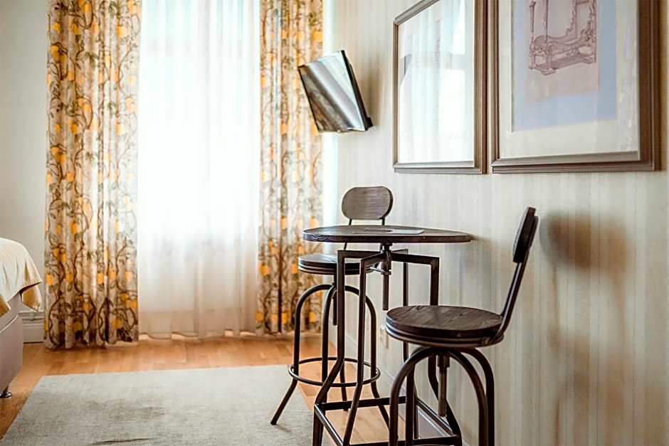 Sunlight Hotel Conference & Spa